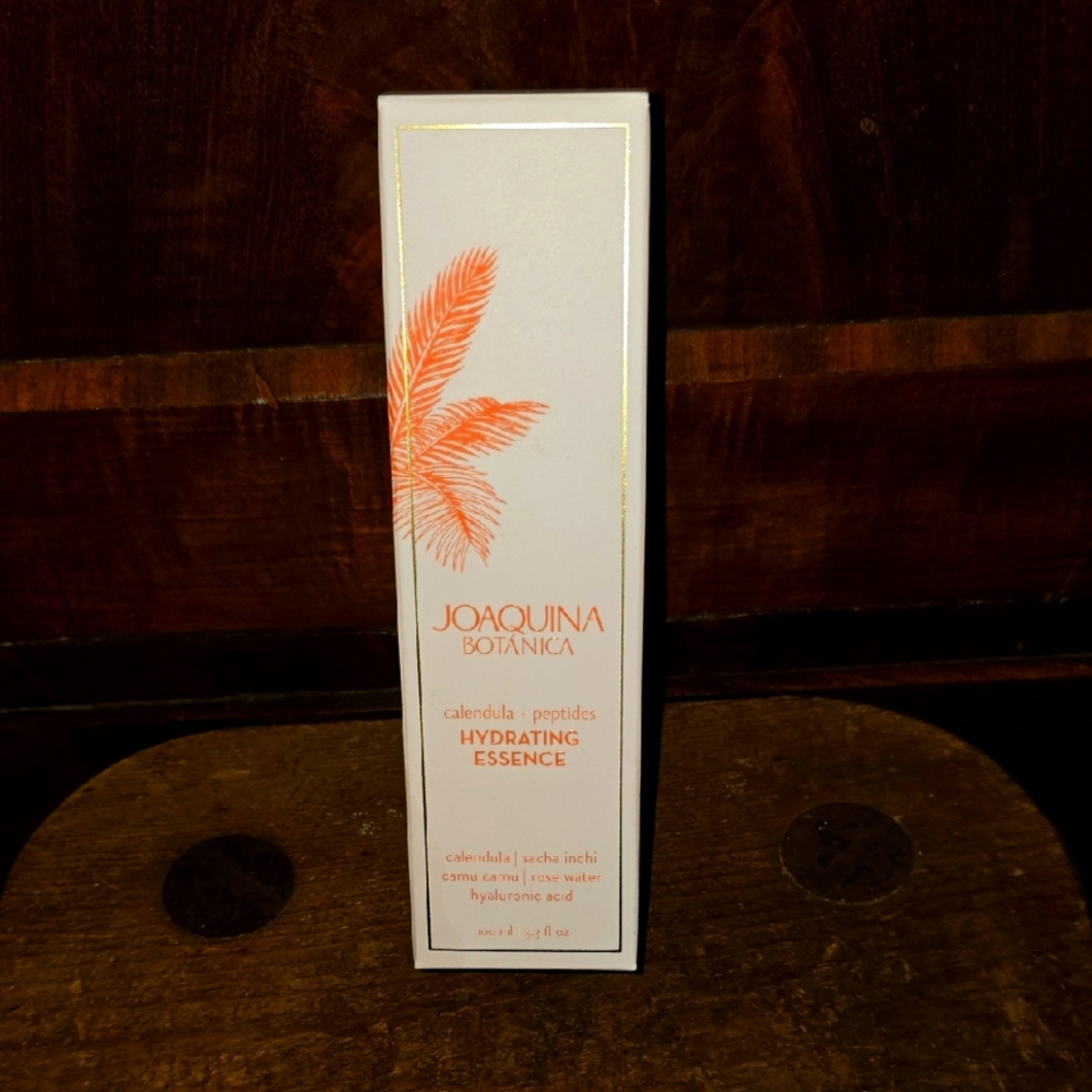 Hydrating Essence - White and Orange